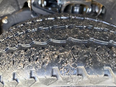 Used 2022 Chevrolet Silverado 2500 LT image 28