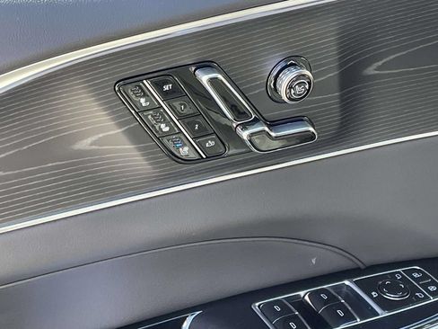 New 2026 Cadillac Lyriq Premium Luxury AWD/4WD image 16