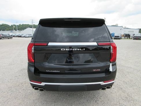 New 2026 GMC Yukon Denali w/ Sun & Power Step Package AWD/4WD image 5