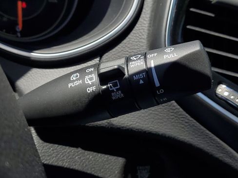 Used 2022 Jeep Cherokee Limited AWD/4WD image 14