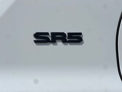 New 2026 Toyota 4Runner SR5 AWD/4WD image 21