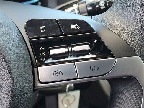 New 2026 Hyundai Elantra SE image 12