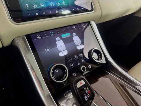 Used 2020 Land Rover Range Rover Sport HSE image 23