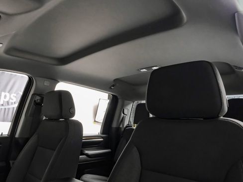 Used 2024 Chevrolet Silverado 2500 LT image 25