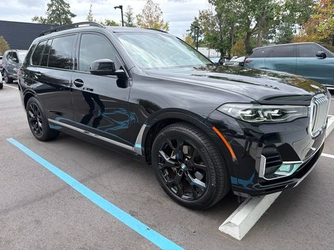 Used 2022 BMW X7 xDrive40i w/ Luxury Seating Package AWD/4WD image 7