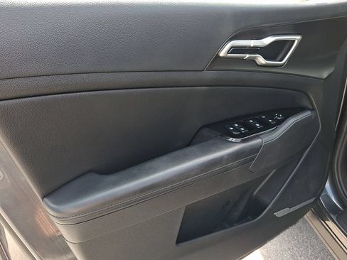 Used 2023 Kia Sportage EX AWD/4WD image 12