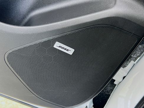 Used 2023 Chevrolet Bolt EUV Premier w/ Sun & Sound Package image 19