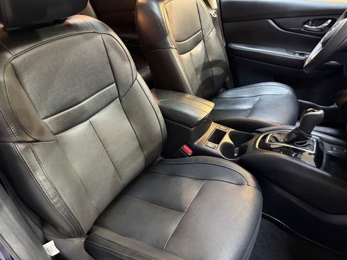 Used 2019 Nissan Rogue SL w/ Premium Package FWD image 48