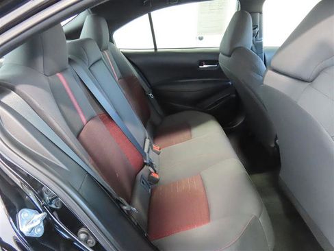 Used 2025 Toyota Corolla SE FWD image 30