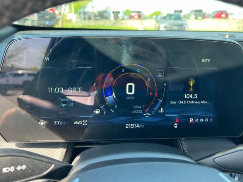 Used 2025 Chevrolet Equinox LT image 43