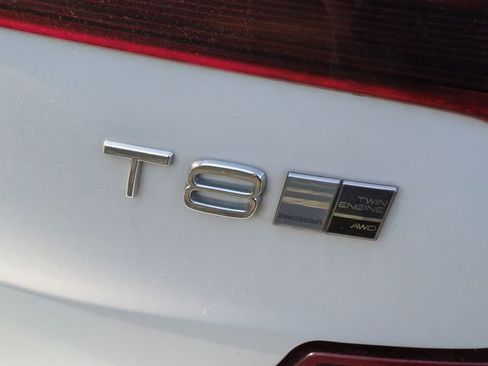 Used 2018 Volvo S90 T8 Inscription w/ Convenience Package AWD/4WD image 13