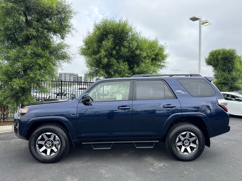 Used 2023 Toyota 4Runner TRD Off-Road AWD/4WD image 4