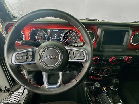 Used 2018 Jeep Wrangler Unlimited Rubicon w/ Dual Top Group image 11