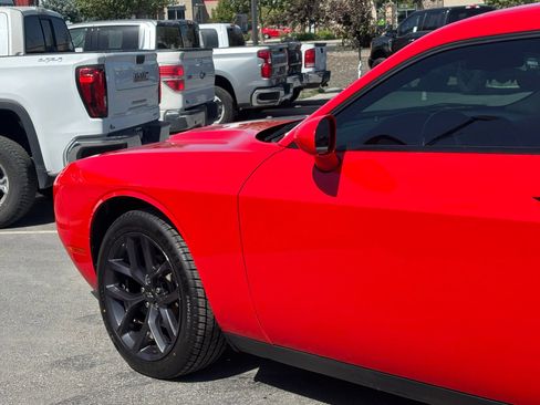 Used 2020 Dodge Challenger SXT w/ Blacktop Package RWD image 6