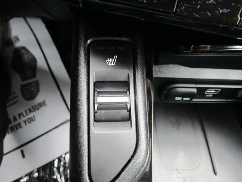 Used 2025 Kia Telluride S AWD/4WD image 21