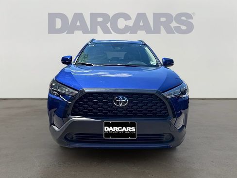 Used 2023 Toyota Corolla Cross LE AWD/4WD image 2