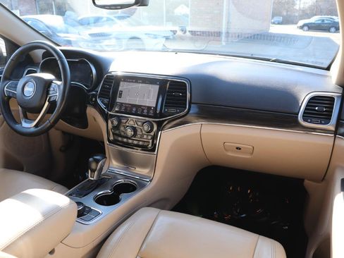 Used 2020 Jeep Grand Cherokee Limited AWD/4WD image 11