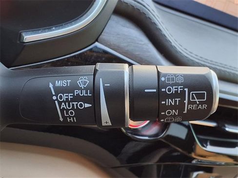 Used 2023 Acura MDX Advance image 17