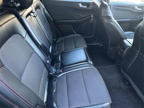 Used 2024 Ford Escape ST-Line image 25