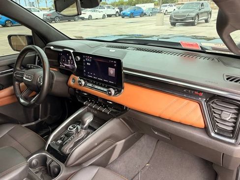 Used 2024 GMC Canyon AT4 w/ LPO, Skid Plate Package AWD/4WD image 16