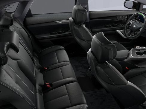 New 2025 Cadillac Optiq Luxury 2 image 14