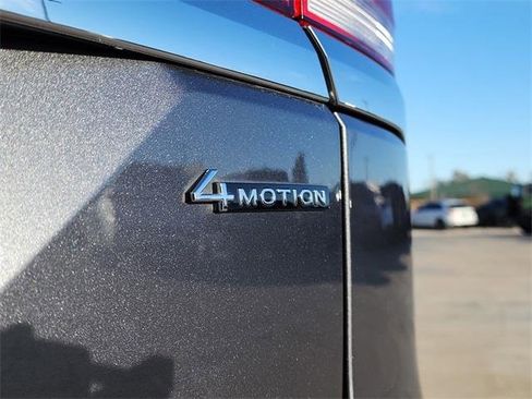 Used 2024 Volkswagen Atlas SEL image 4