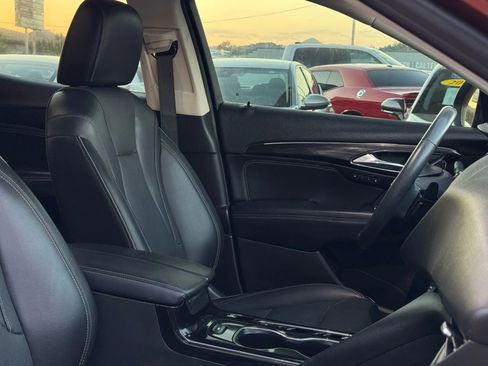 Used 2022 Buick Envision Essence w/ Technology Package I image 34