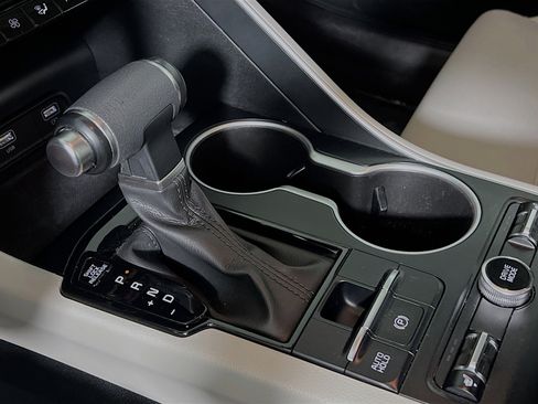 Used 2021 Kia K5 LXS image 24