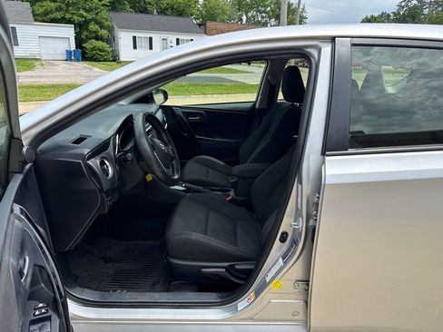 Used 2018 Toyota Corolla iM w/ All-Weather Mat Package FWD image 10