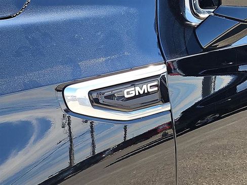 Used 2022 GMC Yukon Denali image 9