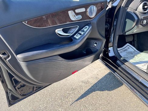 Used 2018 Mercedes-Benz C 300 4MATIC Sedan image 8