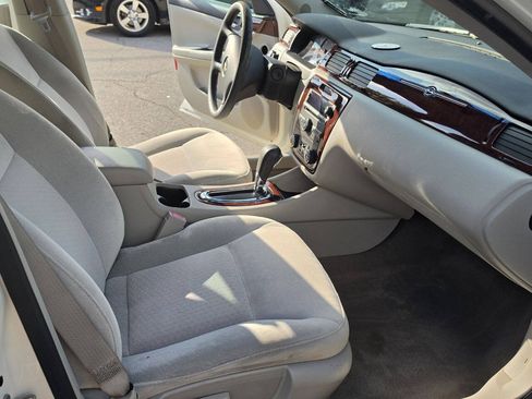 Used 2009 Chevrolet Impala LS FWD image 22