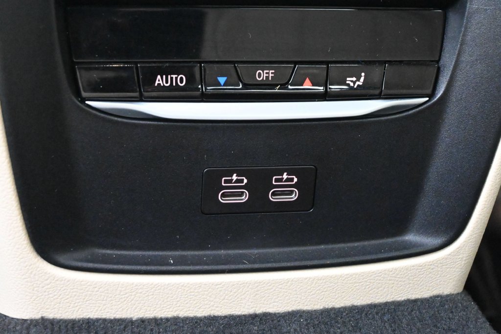Used 2021 BMW 330i Sedan w/ Convenience Package RWD image 19