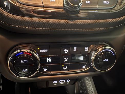 Used 2023 Chevrolet TrailBlazer ACTIV w/ Convenience Package image 15