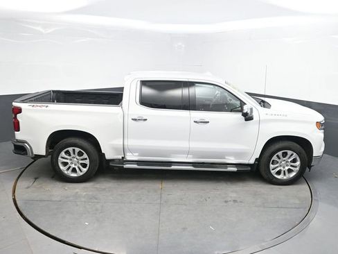 Used 2023 Chevrolet Silverado 1500 LTZ AWD/4WD image 34