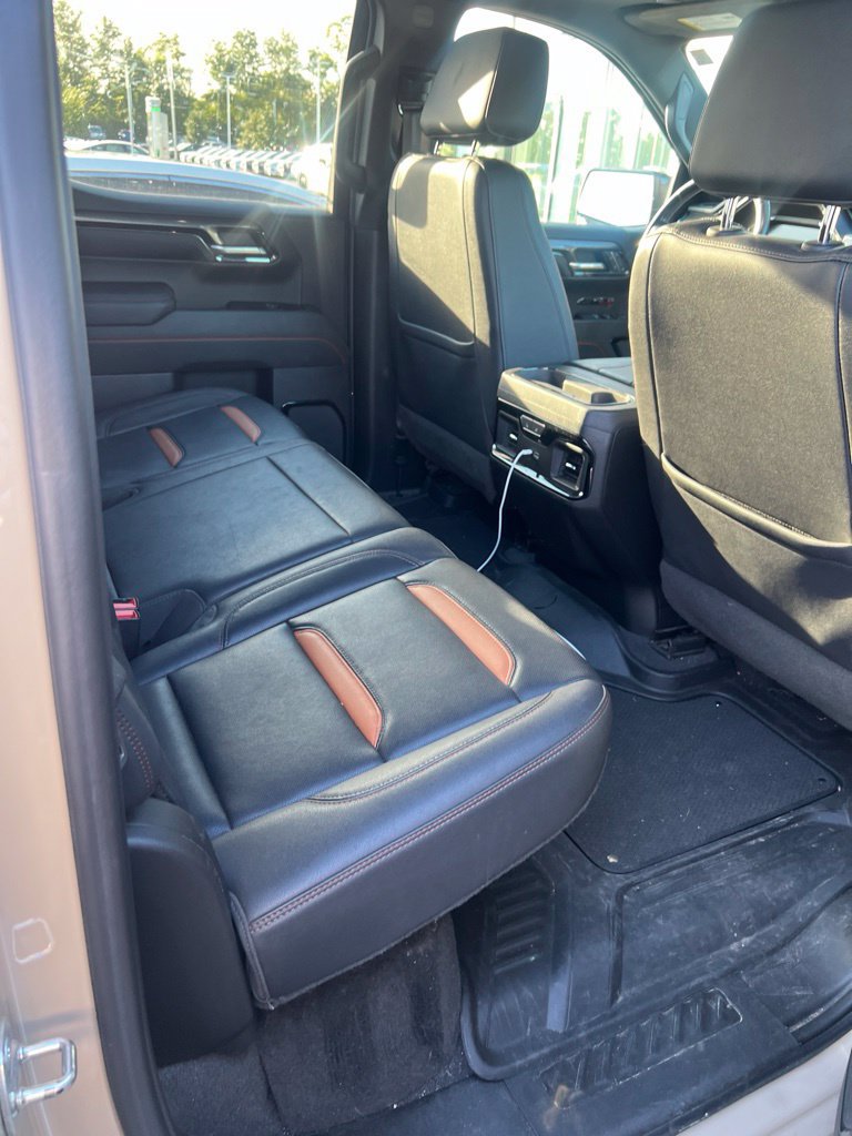 Used 2023 GMC Sierra 1500 AT4 w/ AT4 Premium Package AWD/4WD image 16