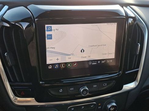 Used 2022 Chevrolet Traverse RS image 18