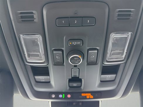 Used 2024 GMC Yukon Denali image 33