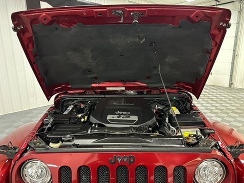 Used 2012 Jeep Wrangler Sahara w/ Trailer Tow Group image 38