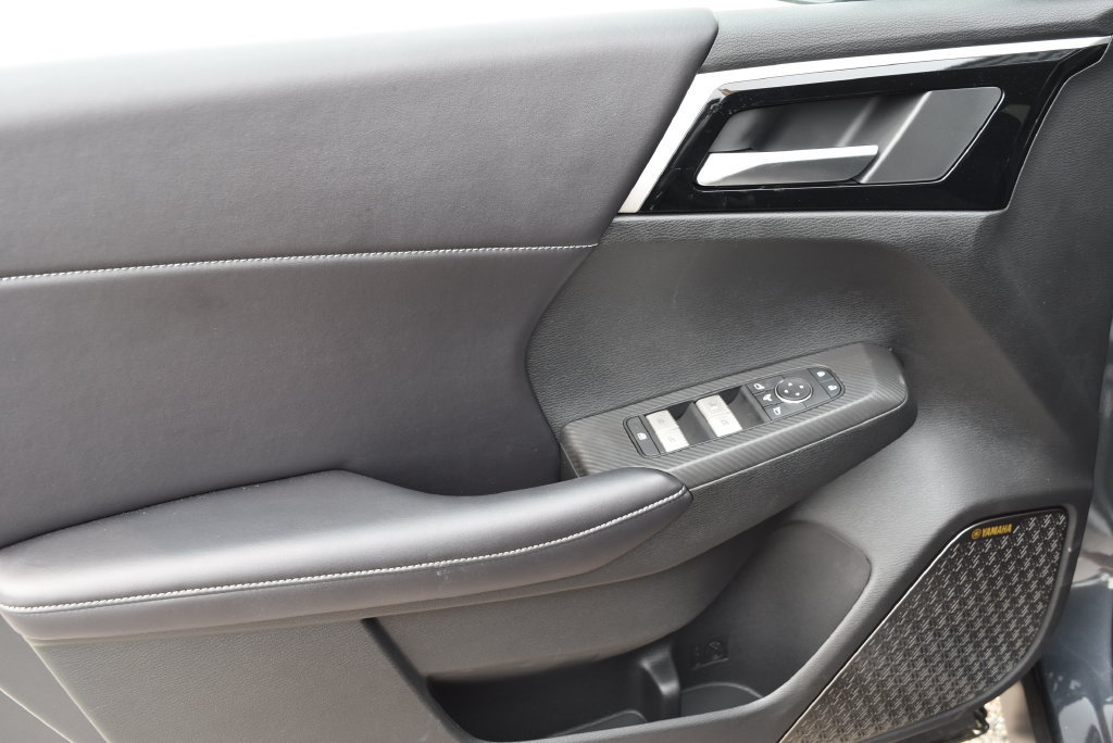 New 2025 Mitsubishi Outlander AWD image 10