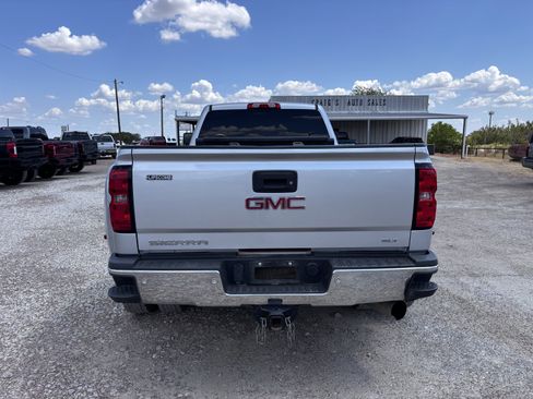 Used 2015 GMC Sierra 3500 SLT w/ Duramax Plus Package AWD/4WD image 4