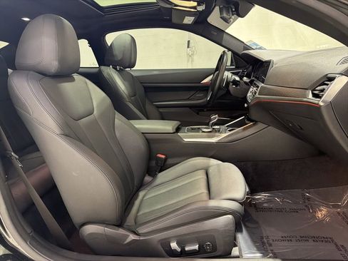Used 2021 BMW 430i Coupe w/ Premium Package image 29
