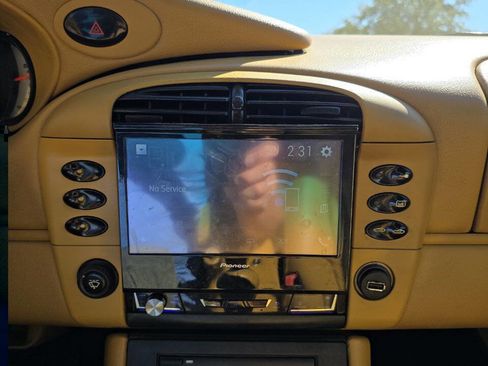 Used 2000 Porsche 911 Carrera image 19