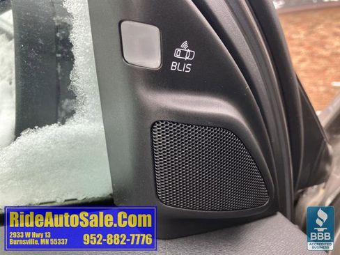 Used 2011 Volvo XC70 3.2 image 33