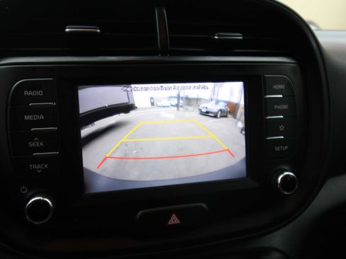 Used 2020 Kia Soul S image 26