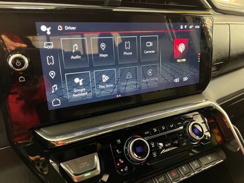 Used 2024 GMC Sierra 1500 Denali image 23