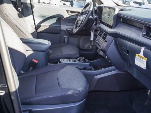 New 2025 Ford Maverick XL image 12
