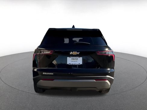 Used 2025 Chevrolet Equinox LT image 12