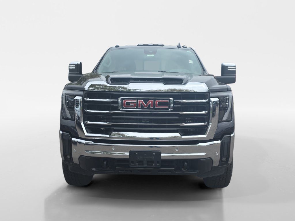 Used 2024 GMC Sierra 2500 SLT w/ SLT Premium Package AWD/4WD image 10