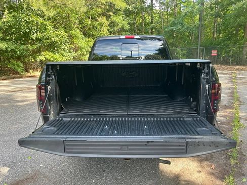 Used 2015 Ford F150 Lariat w/ Equipment Group 502A Luxury AWD/4WD image 30